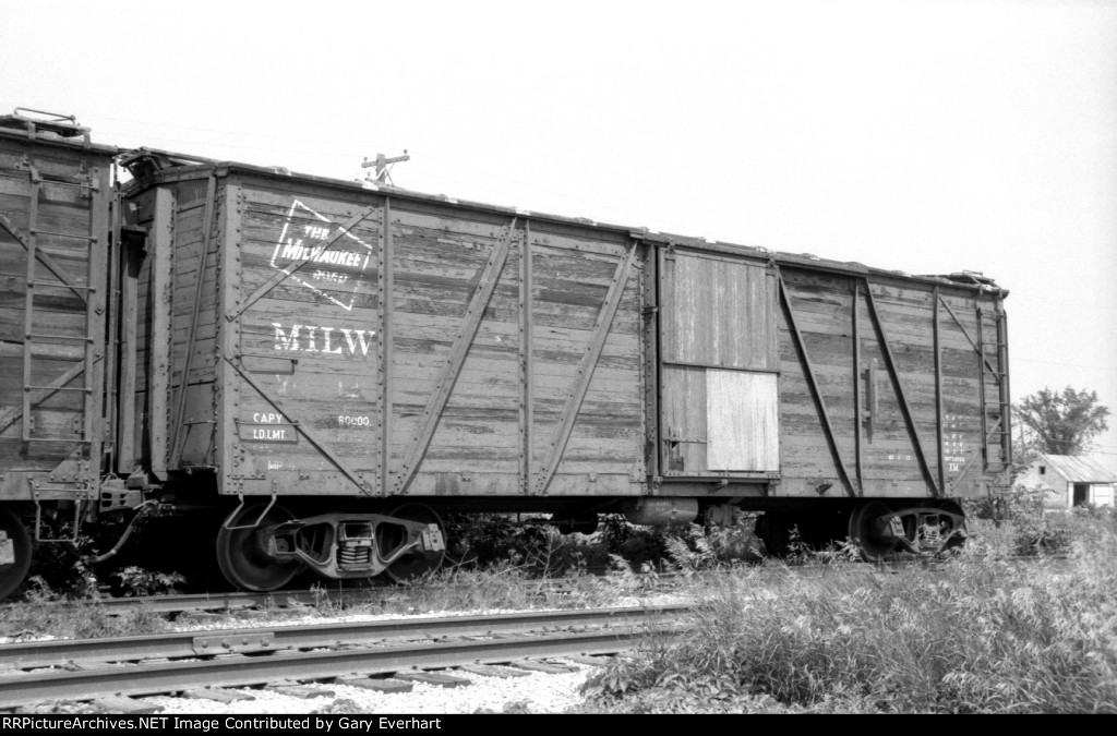 MILW MWX Storage Car #3 - Milwaukee Road